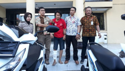 Setahun DPO, Pelaku Begal Ini Dilubangi Betisnya.