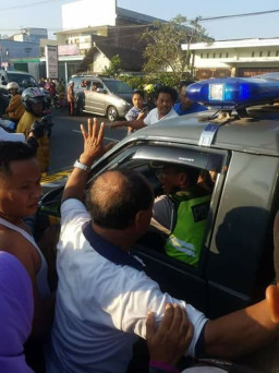 Begal Berclurit di Jl. DS. Talok, di Dor Petugas