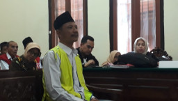 Nyambi Jualan Sabu, Tukang Parkir Ini Didampingi LBH LACAK Saat Sidang.