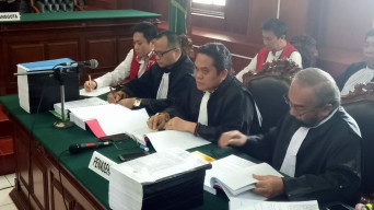 Pelapor Sipoa Beri Keterangan di Persidangan