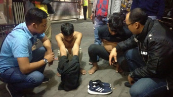 Hanya 42 Jam, 2 Penjambret di Embong Malang Terciduk.