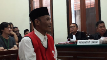 Kantongi Sabu, Pria Paruhbaya Ini Disidangkan.