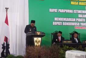 Gubernur Jatim Soekarwo Minta Warga Bondowoso, Konsumsi Air Mineral Ijen Water.