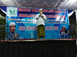 Camat Sawahan Beri Sambutan Pada Pengajian Tahun Baru Islam.