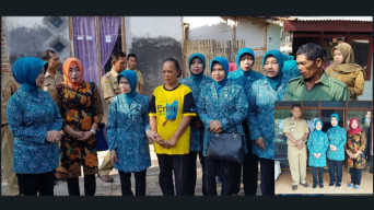 Korban Kebakaran di Desa Trebungan, Dikunjugi dan Dibantu Ibu Bupati dan Ibu Wabup Bondowoso.
