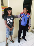 Usai Beli Sabu, Muhyi di Bekuk Aparat Saat Melintasi Rel KA Dupak.