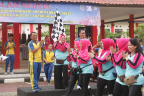Peringati HKGB ke 66, Kapolda Riau Gelar Jalan Santai.