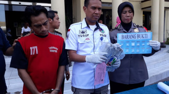 Lagi Kurir Narkoba Jaringan Lapas Ditangkap Polrestabes Surabaya.