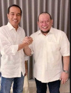 Bertemu Jokowi, La Nyalla Klatifikasi dan Minta Maaf.