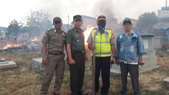 Sering Dapat Laporan Judi Merpati, Kapolsek Sawahan Pimpin Pembongkaran dan Pembakaran Bekupon.