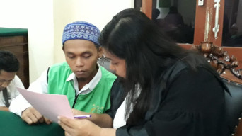Dipersidangan Terdakwa Narkoba, Sangkal Keterangan Saksi Penangkap.