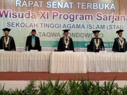 Mewakili Bupati Bondowoso, Asisten III Hadiri Wisuda XI Program Sarjana STAI At-taqwa 2018