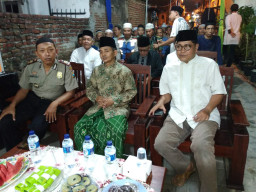 Peringati Maulid Nabi, Warga RW 3 Kupang Krajan Bersama Suara Publik, Gelar Pengajian Umum