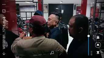 Setelah Bebas 15 Menit, Henry Kembali di Tahan Jaksa.