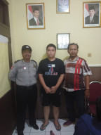 Status di FB Membawa Korban, Seorang Istri di Hajar Suami Hingga Berdarah.