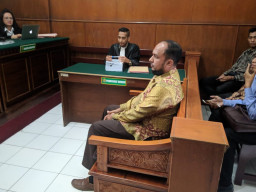 Duduki Gudang, Direktur CV. Java Trunk Company Jadi Pesakitan.