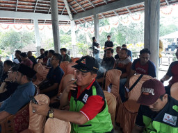 Media Gathering PWI Pasuruan Bersama Aqua Danone, di Wisata Kampung Kopi Jatiarjo.