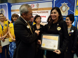 Pengukuhan Charter Night Lion Club Platinum, Di Surabaya.