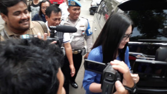 Nella Kharisma Akhirnya Hadir Sebagai Saksi Kasus Kosmetik Ilegal.