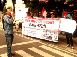 Terkait Devisit Anggaran, Puluhan Aktifis Banyuwangi Gelar Aksi Damai dan Hearing ke Dewan.