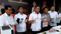 Bandar Judi Online Dengan Omset Ratusan Juta di Tangkap, Satu Diantaranya IRT.