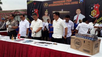 Polda Jatim Gulung Komplotan Pencuri Truck Bermuatan Rokok.