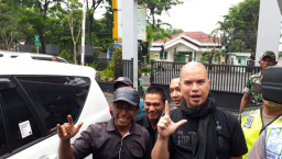 PN Surabaya Siap Gelar Sidang Ahmad Dhani, 07 Februari Mendatang.
