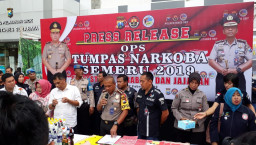 Polrestabes Surabaya Berserta Jajaran Dalam 12 Hari, Berhasil Ungkap 217 Kasus Narkoba dan Miras.