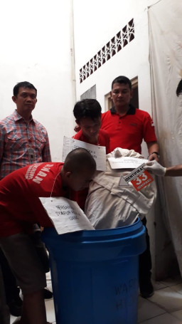Polrestabes Surabaya, Rekontruksi Pembunuhan Ester Yang Dimasukan Dalam Tong.