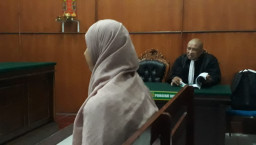 Terdakwa UU ITE Saidah Saleh, di Tuntut JPU 1,6 Tahun.