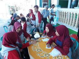 Ratusan Warga Dapat Pengobatan Gratis, di Perum Sutri Sobo
