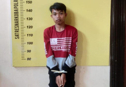 Kasat Reskoba Polres Bondowoso, Pimpin Langsung Penangkapan Pengedar Pil Koplo Berlogo Y.