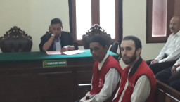 Terjerat Peredaran Narkoba, Warga Amerika Serikat Diadili PN. Surabaya.