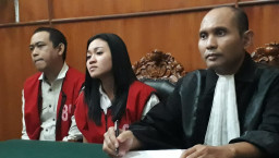 Terjerat Narkoba, Sepasang Kekasih Jadi Pesakitan.