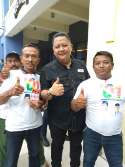 Relawan Semampir Deklarasi Dukung, Jokowi Sebagai Presiden dan Wisnu S Buana Calon Walikota Surabaya.