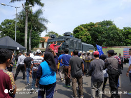Unjuk Rasa di Bondowoso Ricuh, Polisi Amankan 4 Orang Yang di Duga Provokator.