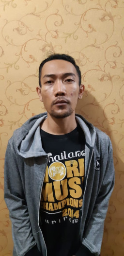Kesal dan Sakit Hati, Pria Ini Gunakan Sajam Untuk Melukai Temannya.