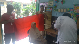 Dispenduk Kota Surabaya, Jemput Bola Layani Disabilitas Rekam E-KTP di RW-RW.