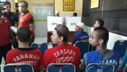 Puluhan Tahanan Polrestabes, Ikut Mencoblos.