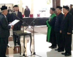 Bupati Salwa Lantik Alun Sebagai Kepala BKD dan Solikhin Sekwan Bondowoso.