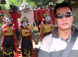 Ulang Tahun Desa Blimbing ke 527, Kades Samin Gelar Tari Singo Wulung dan Topeng Konah