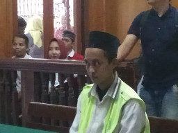 Ngaku Caleg Tipu Ketua RT Rp. 75 Juta, M. Rizal Pura-Pura Linglung Saat Disidangkan.