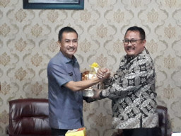 Tingkatkan Ekonomi Masyarakat, Wabup Bondowoso Study Banding Olahan Singkong ke Salatiga.