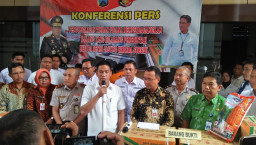 Jual Jagung Bantuan Pemerintah, 3 Pria Kediri Diamankan Polda Jatim.
