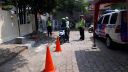 AKP Didik Sulistyo SH. Kanit Lantas Tandes, Sosialisasikan Operasi Keselamatan Semeru Dengan Test Drive.