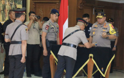 Kombes Pol Sandi Nugroho, Resmi Menjabat Kapolrestabes Surabaya.