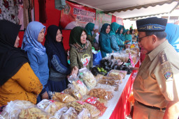 Stabilkan Harga Bahan Pokok Saat Romadhon, Pemkab Blitar Gelar Operasi Pasar