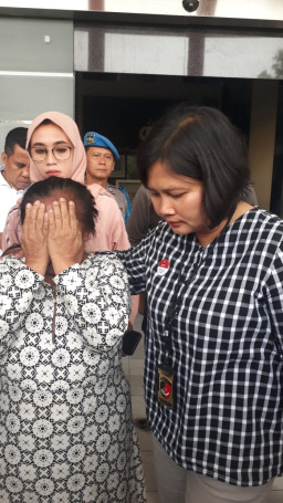 Sediakan Kamar Untuk Prostitusi, Warga Putat Jaya di Ringkus Unit PPA Polrestabes Surabaya.