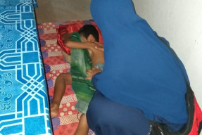M. Soleh Terserang Demam Berdarah, Sumrati Sang Nenek Tak Berdaya Karena Tak Punya Biaya Pengobatan.