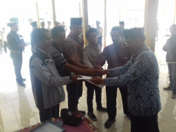 100 Warga Siderojo Pongok Blitar Demo, Tuntut Kepala Dusunnya di Lengser dan di Proses Hukum.
